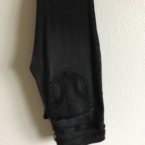 Black Hollister Ripped Skinny Jeans. 7S